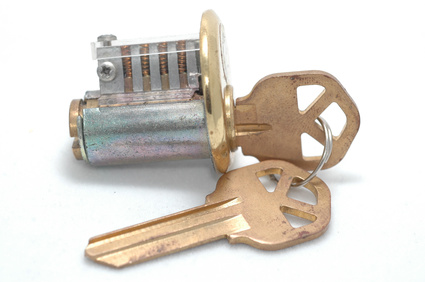 Cutaway lock with right key